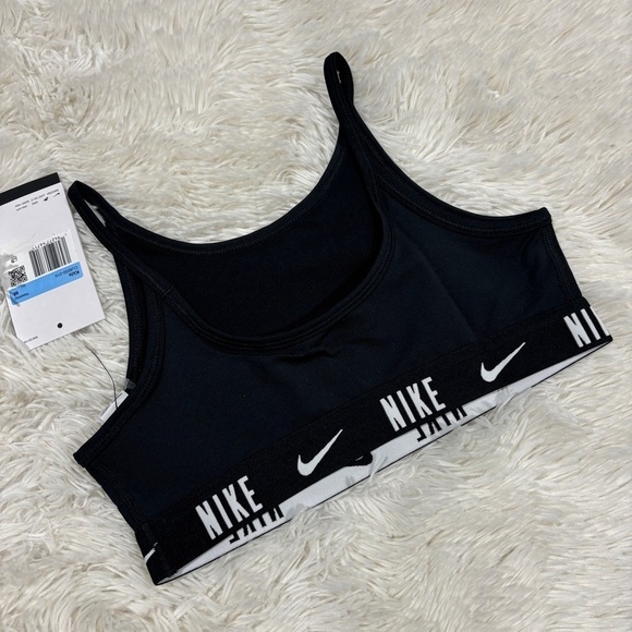 Nike One Big Kids' (Girls') Sports Bra Black & white NWT Size Medium - Picture 7 of 11